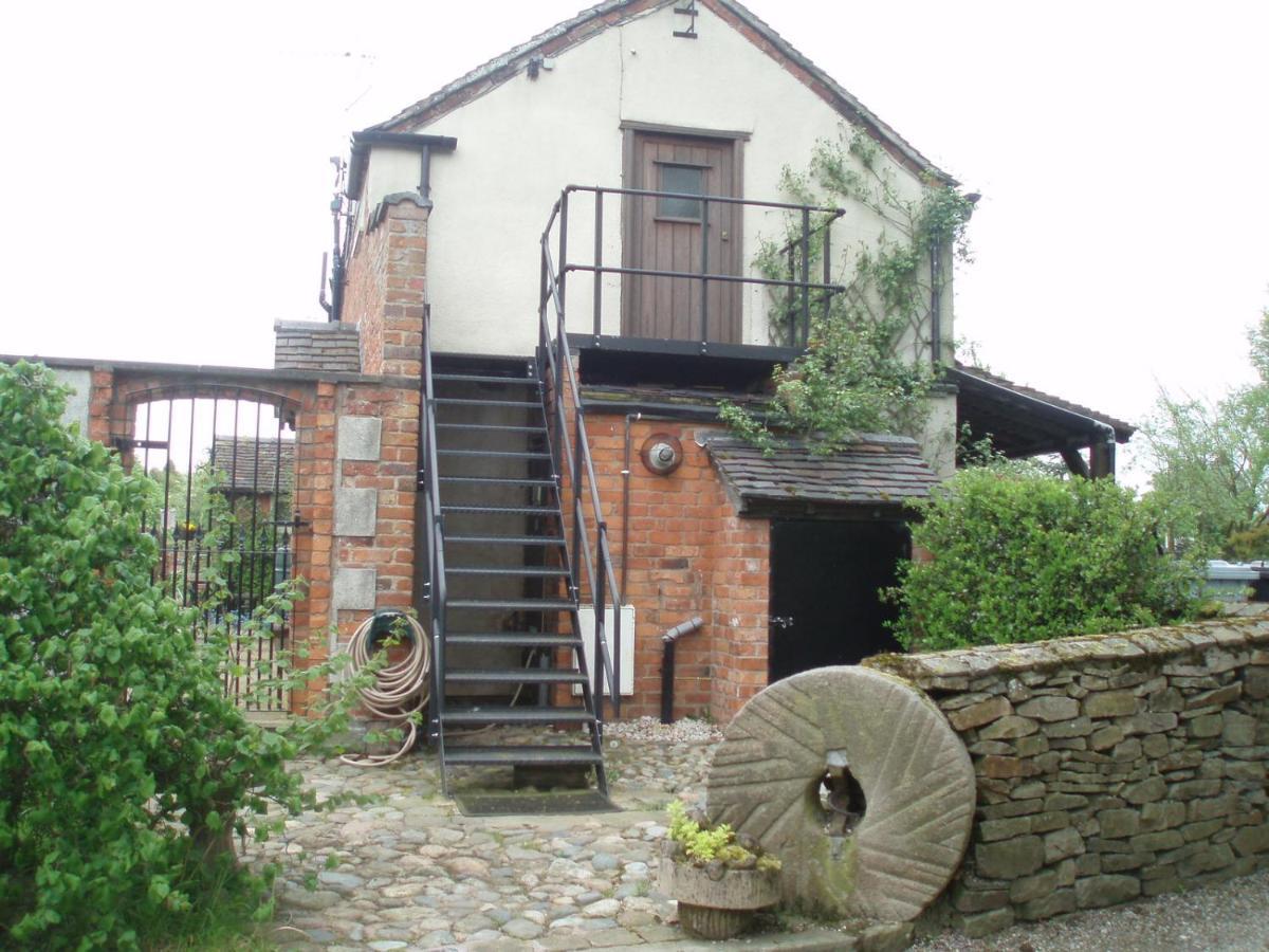 Bank Farm Cottages Nantwich Exterior foto